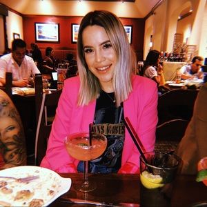 Meet your Posher, Liliana